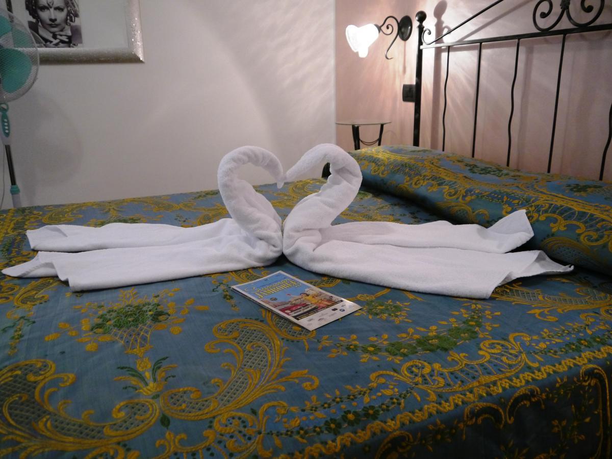 B&B Le Dive Ostra Екстериор снимка