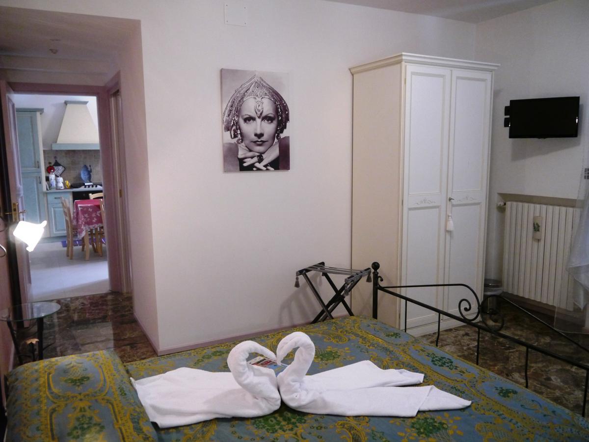 B&B Le Dive Ostra Екстериор снимка